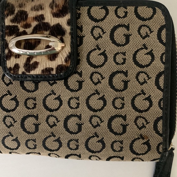 Guess Wallet - Picture 6 of 6